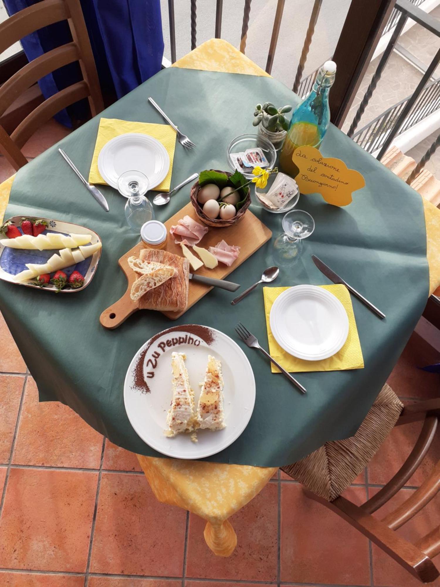 Agriturismo U Zu Peppino リーパリ エクステリア 写真