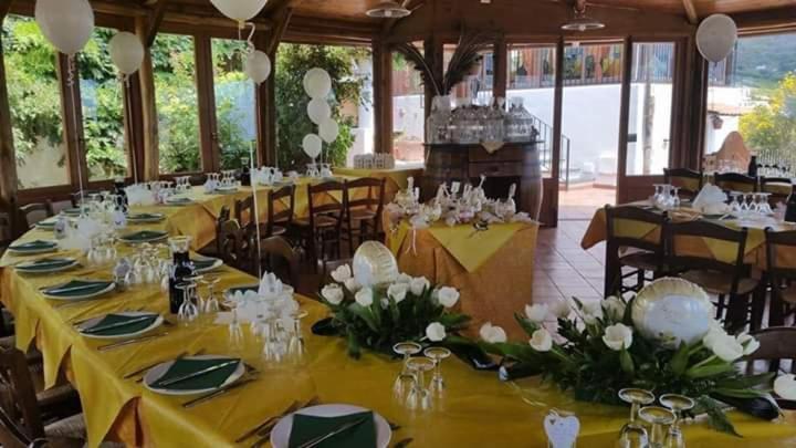 Agriturismo U Zu Peppino リーパリ エクステリア 写真